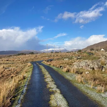 Bolishka Whispers, Spacious Bright * Galway
